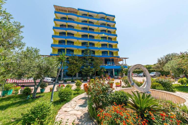Hotel Bahamas