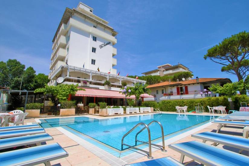 Hotel De Amicis 3* Италия, Риччоне