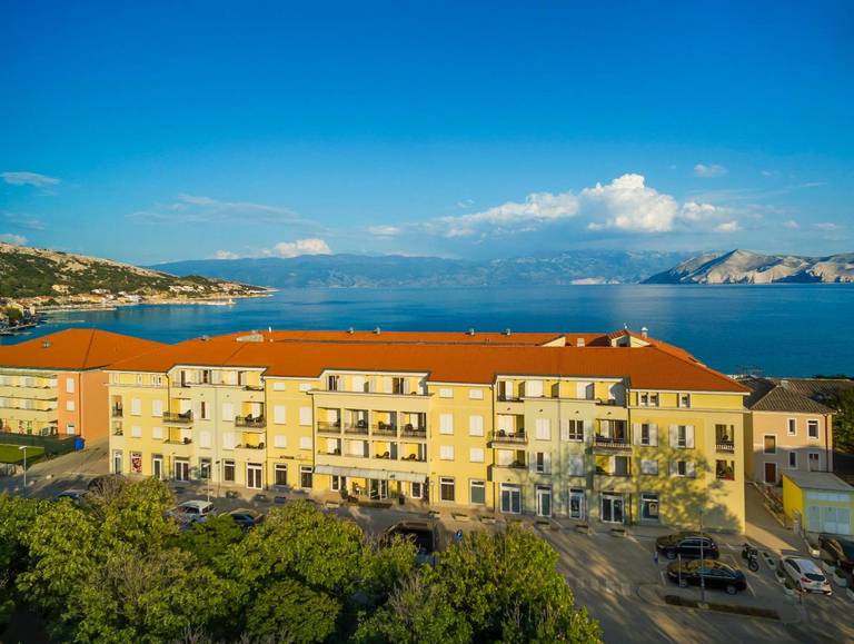 Atrium Residence Baska