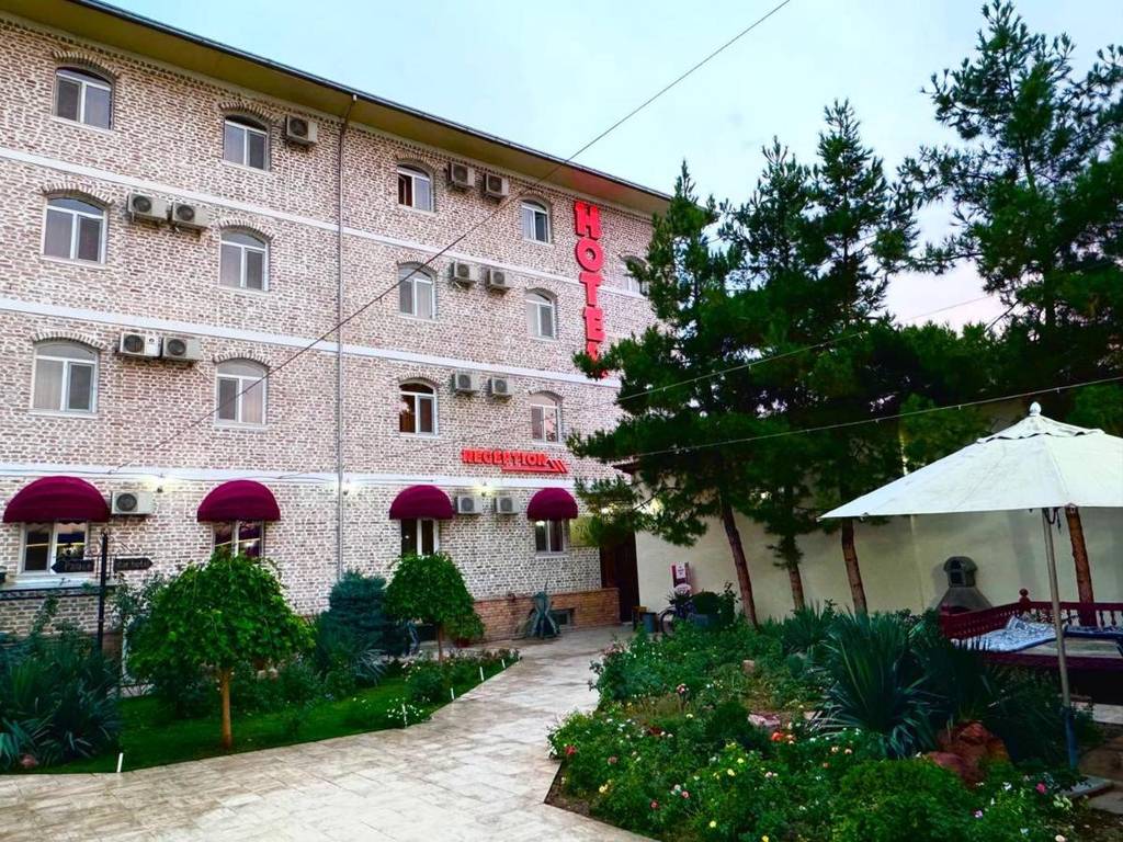 Star Hotel 3*