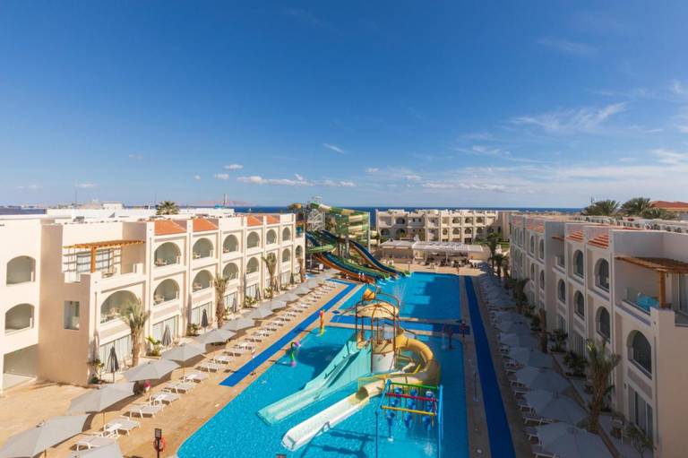 Sunrise Grand Select Montemare Resort