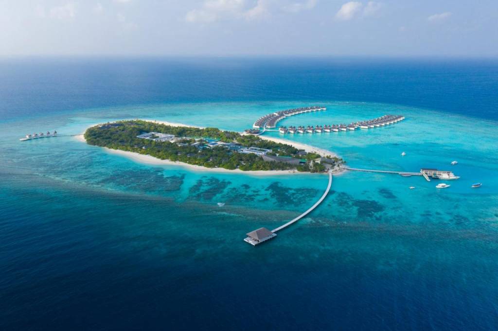 Kuredhivaru Resort and Spa 5*