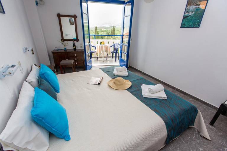 Adamakis Hotel