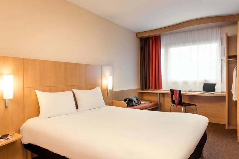 ibis Paris Poissy