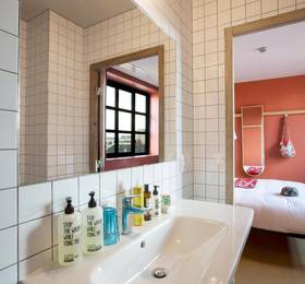 Туры в Mob Hotel Paris les Puces в Франции