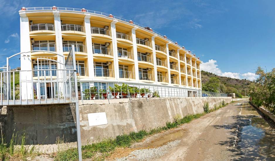 Легенда отель Россия, Алушта