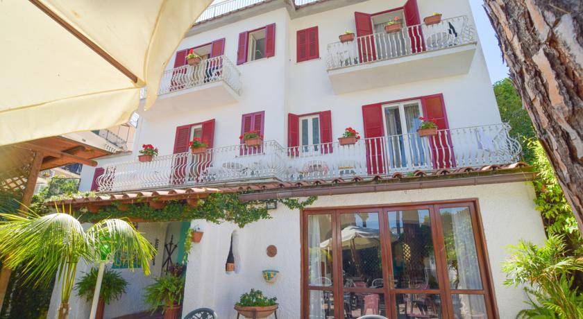 Hotel Villa Tina 3* Италия, Искья