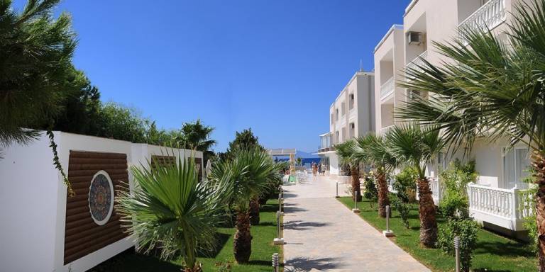Dogan Paradise Beach Resort