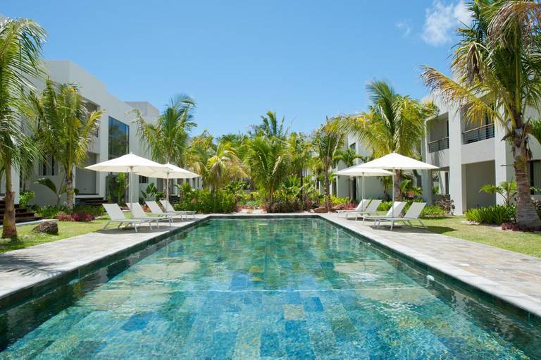 La Residence Beach Apartments by BARNES