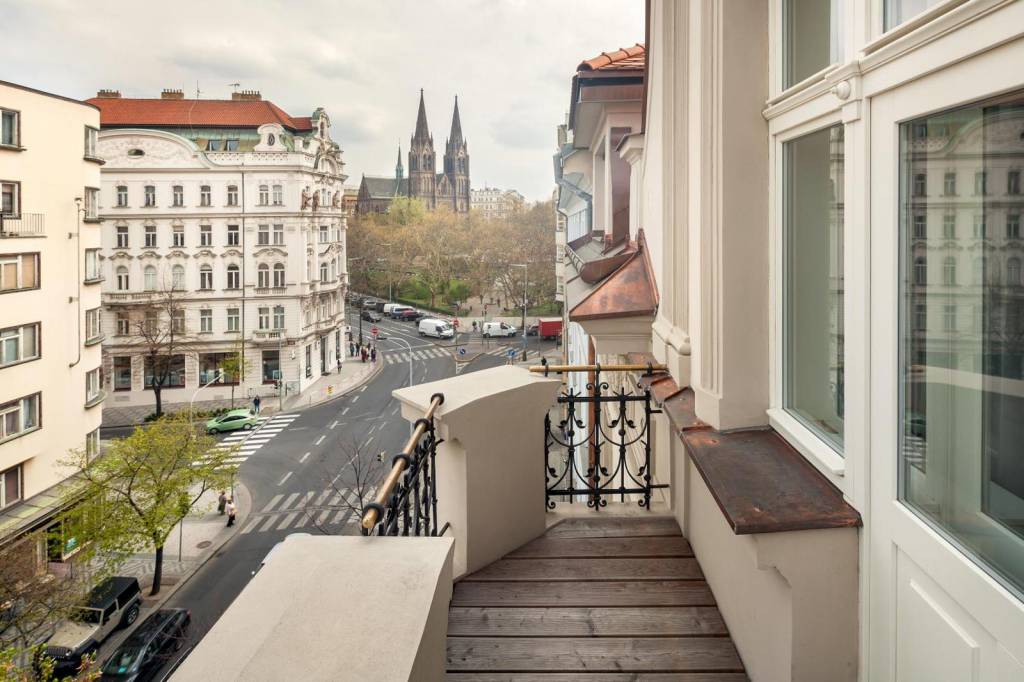 Elizabeth Suites 4*