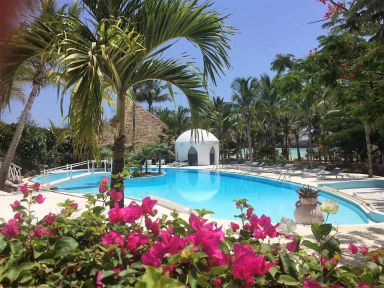 Sun Palm Beach Resort