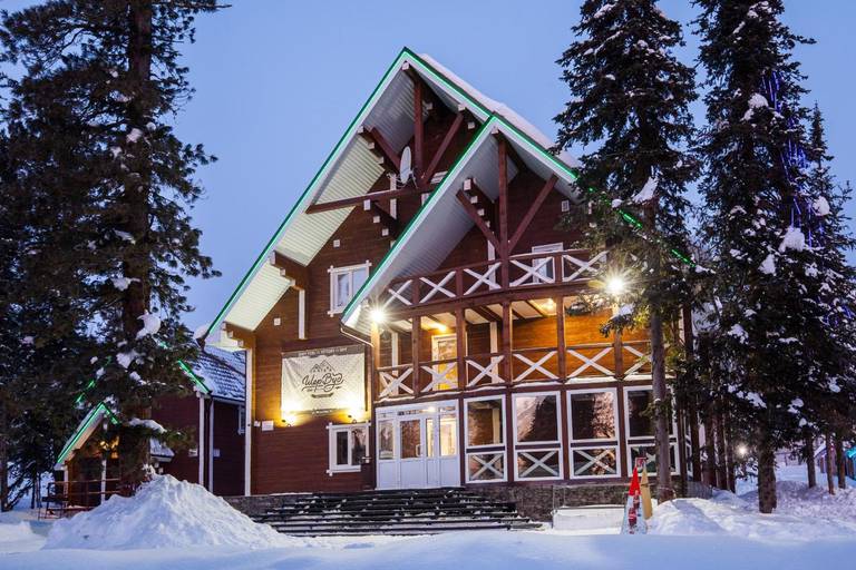 Sheregesh's Wood Chalets & Apartments