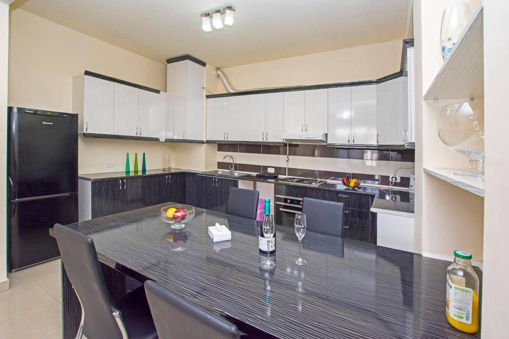 FlatsInYerevan - Apartments at Aram Street