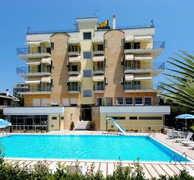 Hotel Domingo в Сан Бенедетто Дель Тр