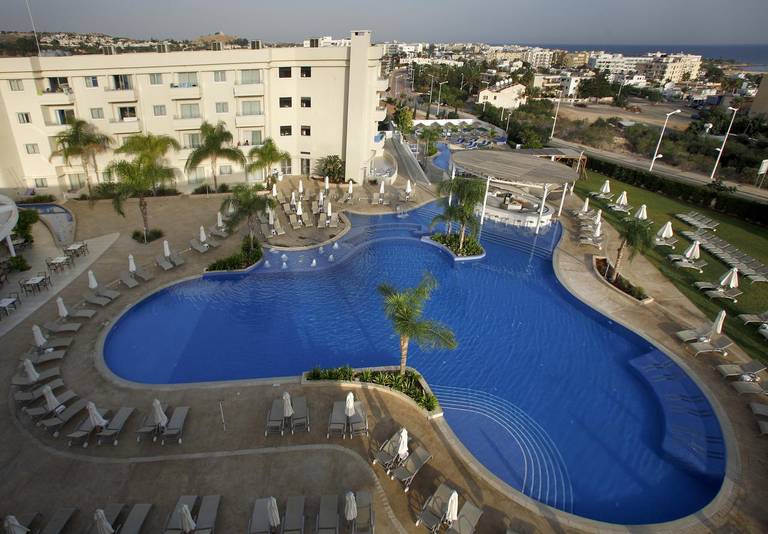 Sunrise Oasis Hotel