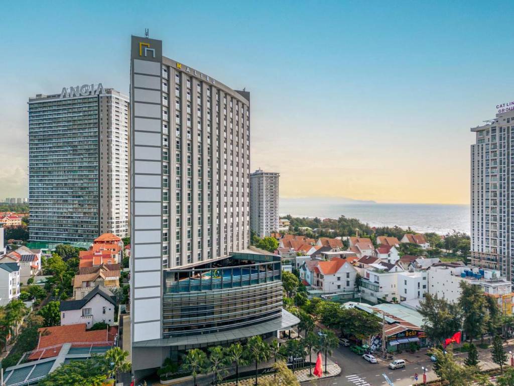 Malibu Hotel 4*