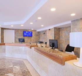 Туры в AzuLine Hotel Palmanova Garden в Испании