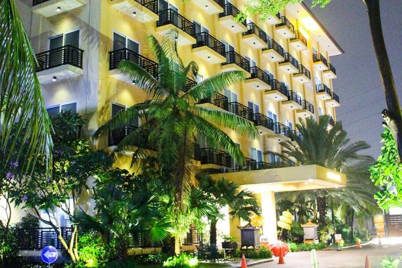 Narita Classic Hotel Tangerang 4* Индонезия, Бандунг