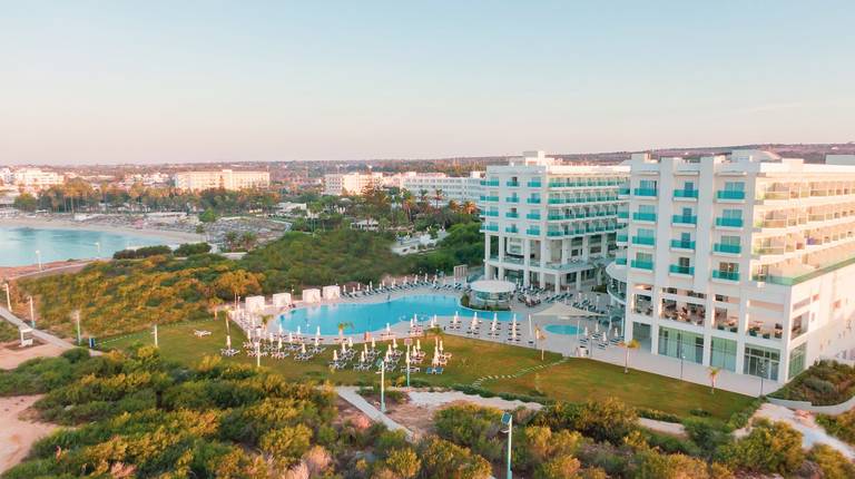 Nissiblu Beach Resort