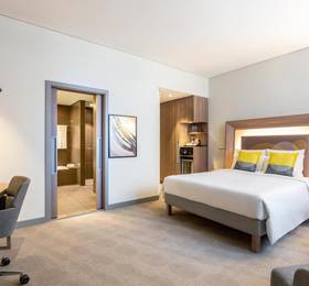 Novotel Bur Dubai - Healthcare City в Дубае
