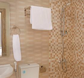 La Riva Hotel в Акабе