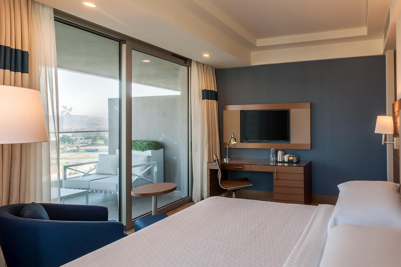 T me hotel points. Four points by Sheraton Izmir. Лучший отель в Измире. Ibis Styles Izmir Bornova.