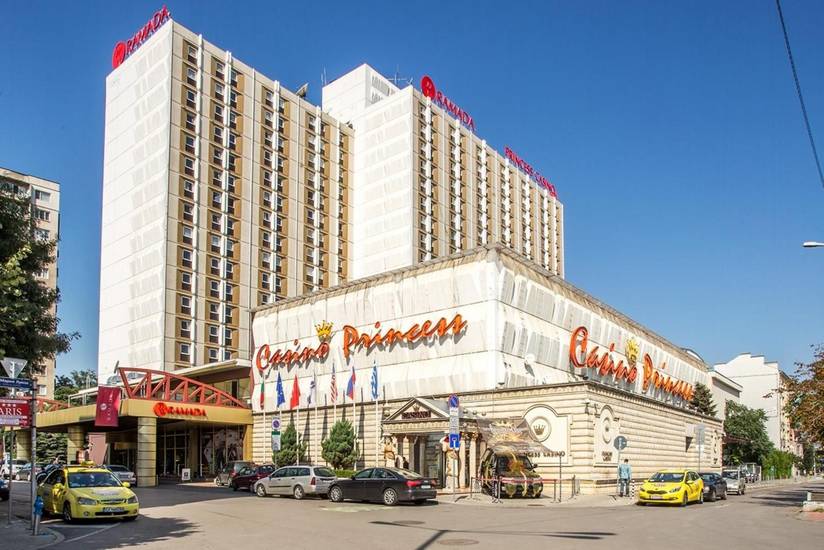 Ramada by Wyndham Sofia City Center 4* Болгария, София