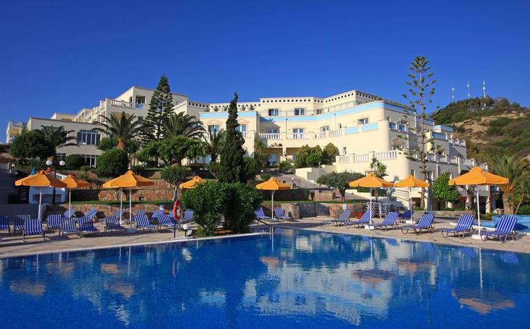 Smartline Arion Palace Hotel