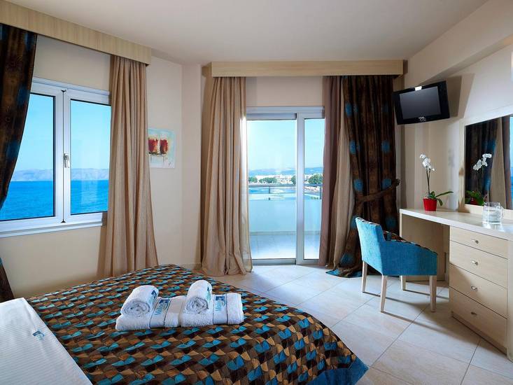 Molos Bay Hotel 4* Греция, Малеме