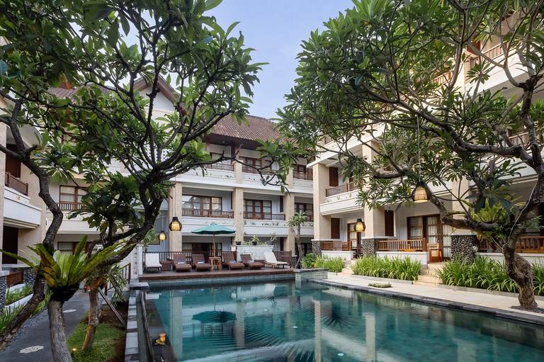 Fourteen Roses Beach Hotel