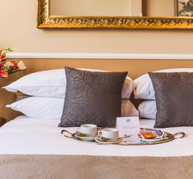 Raeli Hotel Lux в Риме