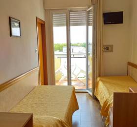 Hotel Oceanic в Римини
