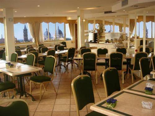 Hotel Champagne Palace 4* Италия, Рим