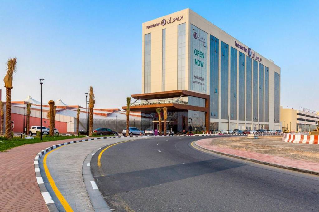 Premier Inn Dubai Dragon Mart 3*