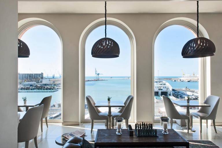 SeePort Hotel