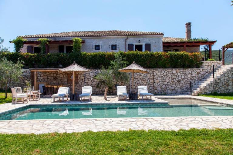Villa Fioretta -Traditional villa