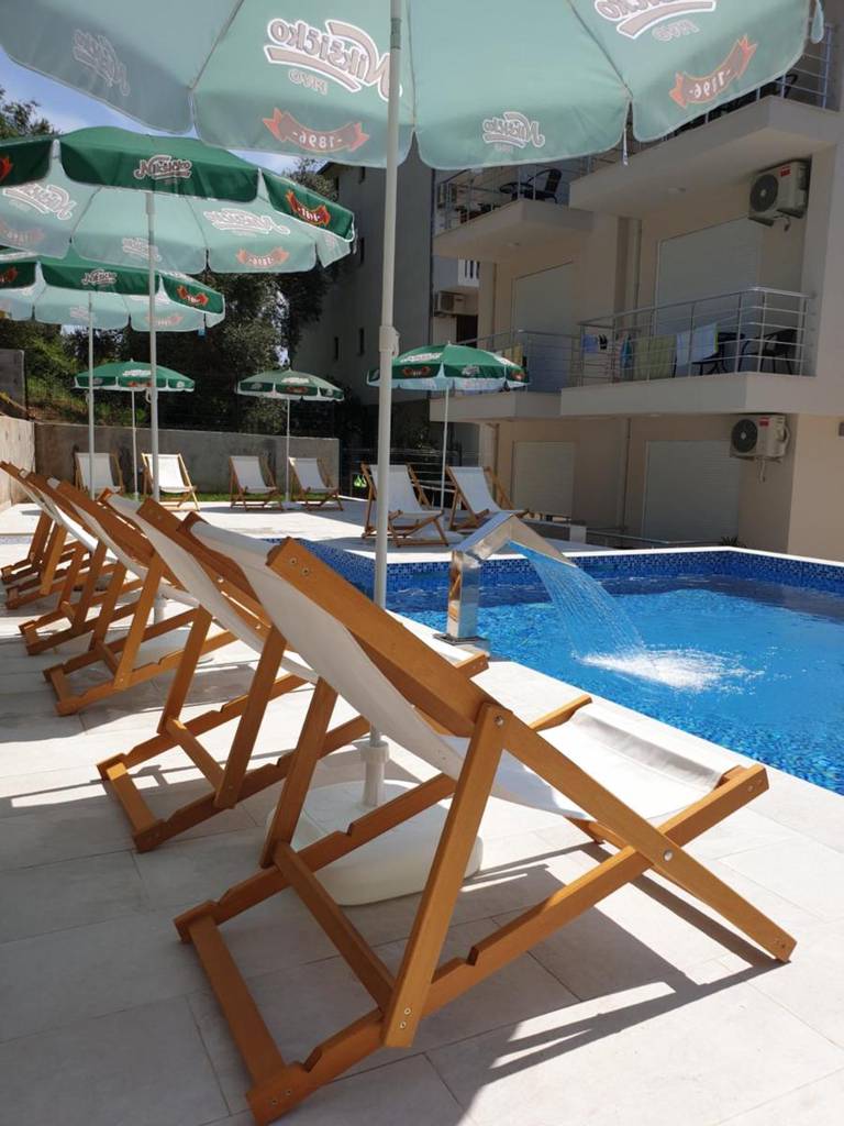GREJM Lux Family Apartments