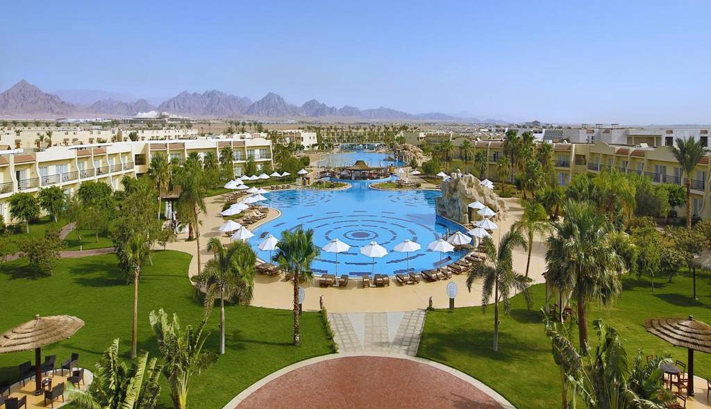 DoubleTree by Hilton Sharks Bay Resort 4*