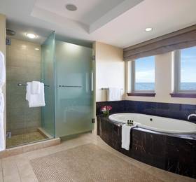 Battery Wharf Hotel, Boston Waterfront в Бостоне