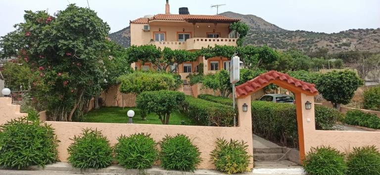 Despoina Apartments by Estia