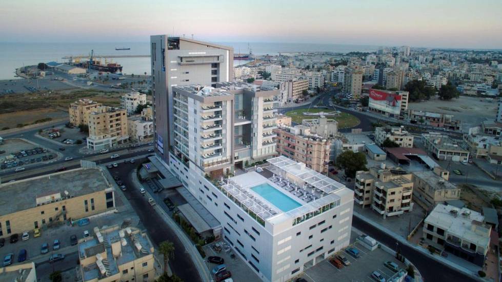 Radisson Blu Hotel Larnaca 5* Кипр, Ларнака
