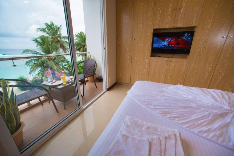 Beach Park Residence by UI