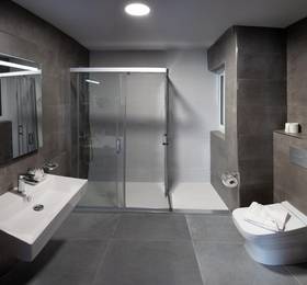 Pebbles Resort в Сан Пол Бэе