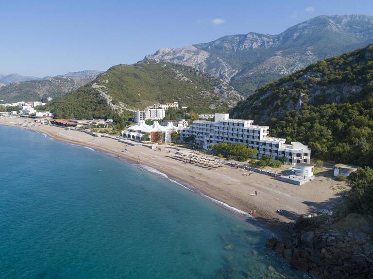 Pearl Beach Hotel
