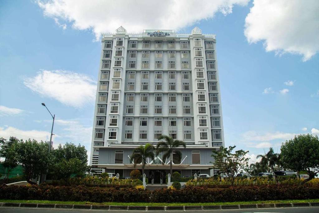 Microtel by Wyndham Mall of Asia 3*