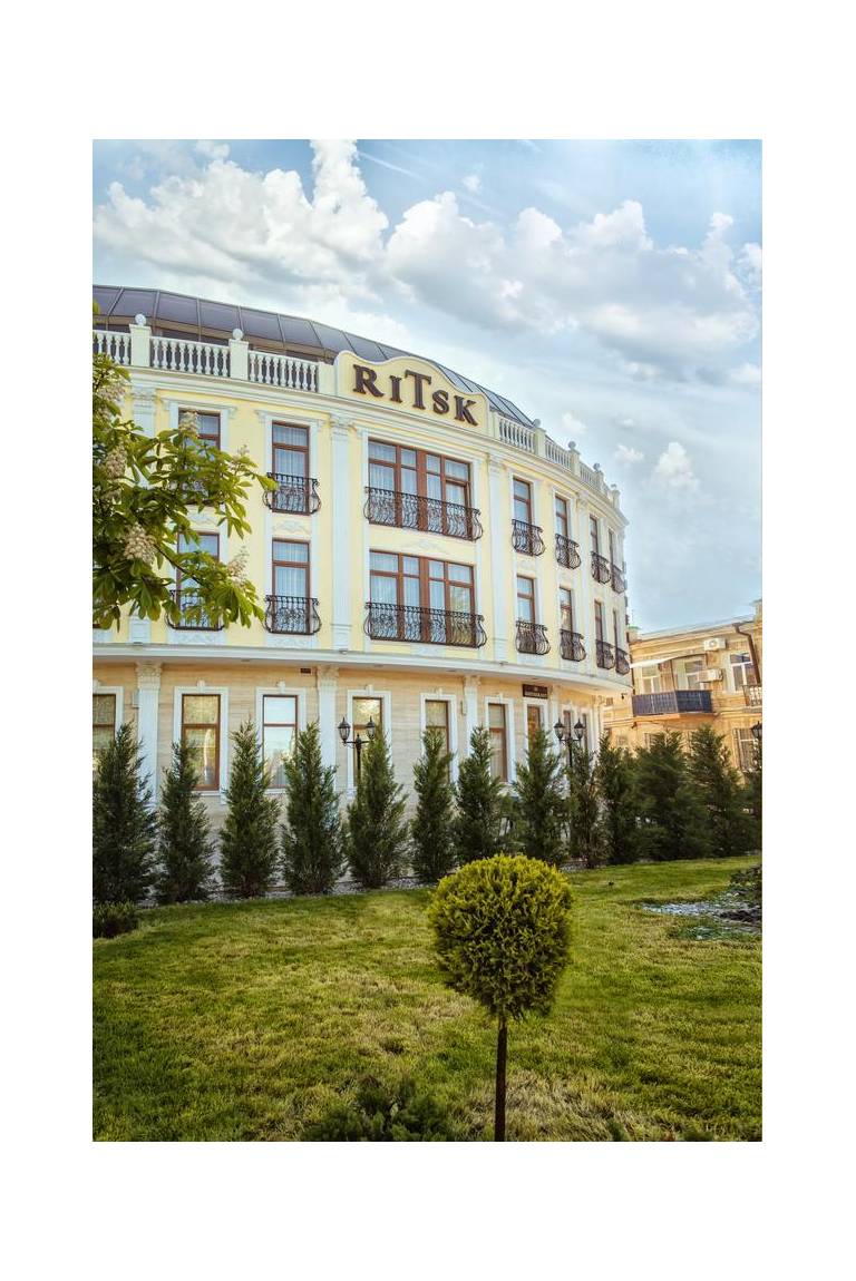 Ritsk Hotel