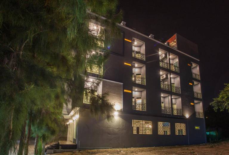 Nature Pine Residence
