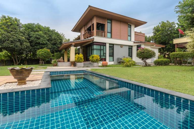 Baan Pattaya Private Villa at Horseshoe Point