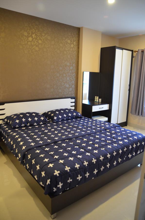 Comfortably room in CC Condominium 2