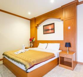 Presley Guesthouse Patong в Пхукете
